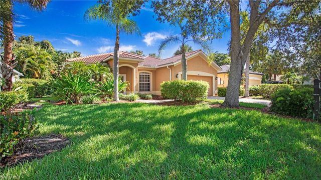 $525,000 | 9960 Colonial Walk North | Estero