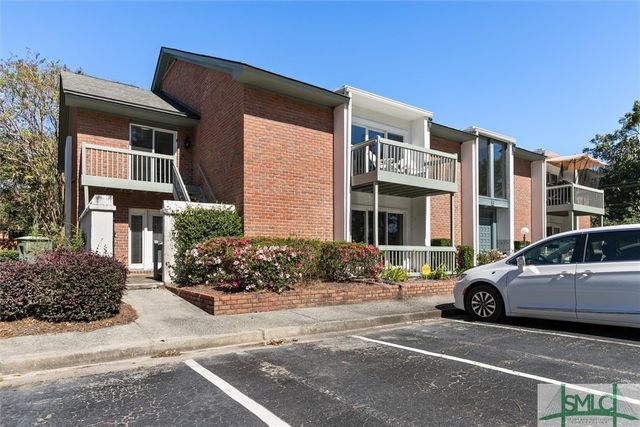 $367,500 | 6401 Habersham Street, Unit 3B | Oakdale