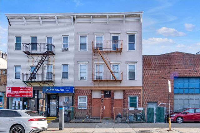 $1,700,000 | 22-19 Steinway Street | Astoria