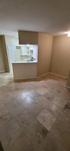 $800 | 12380 Sandpiper Drive, Unit 403 | Brays Oaks