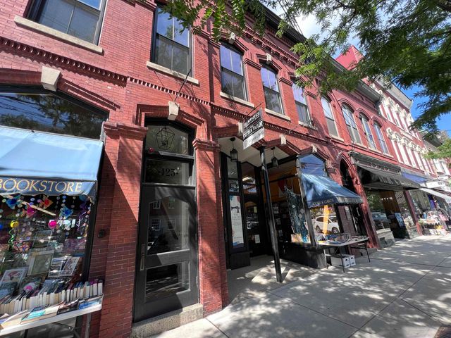 $3,300 | 123 Water Street, Unit 4E | Exeter Waterfront Commercial-Historic District