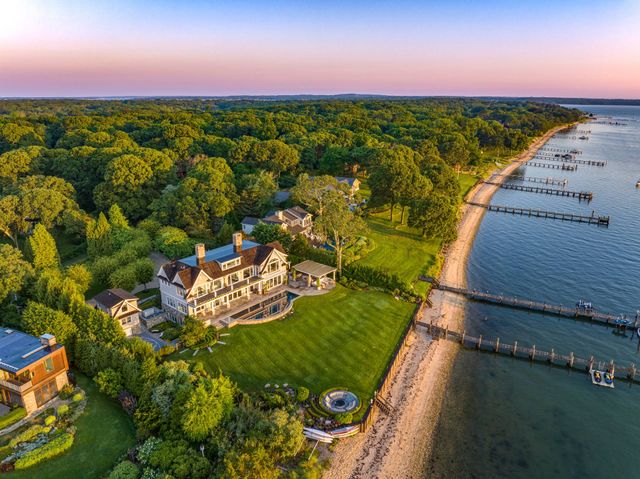 $23,950,000 | 51 Mashomuck Drive | North Haven