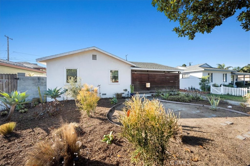 a view of a house with patio