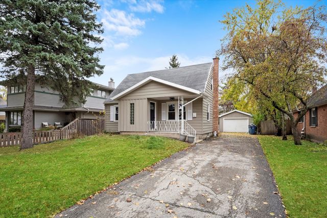 $727,000 | 411 Justina Street | Hinsdale