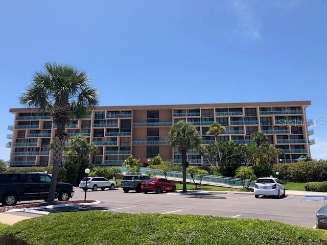 $2,950 | 1 Key Capri, Unit 104W | Treasure Island