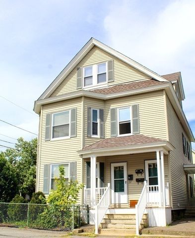 $1,700 | 25-27 Dunfey Street, Unit 3 | Pawtucketville