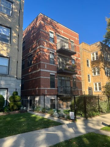 $349,900 | 6428 North Fairfield Avenue, Unit 2W | West Rogers Park