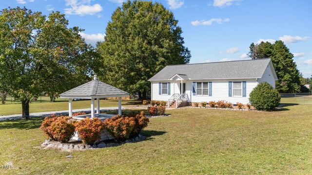 $299,900 | 49 Bay Springs Court | Pleasant Grove Township - Johnston County