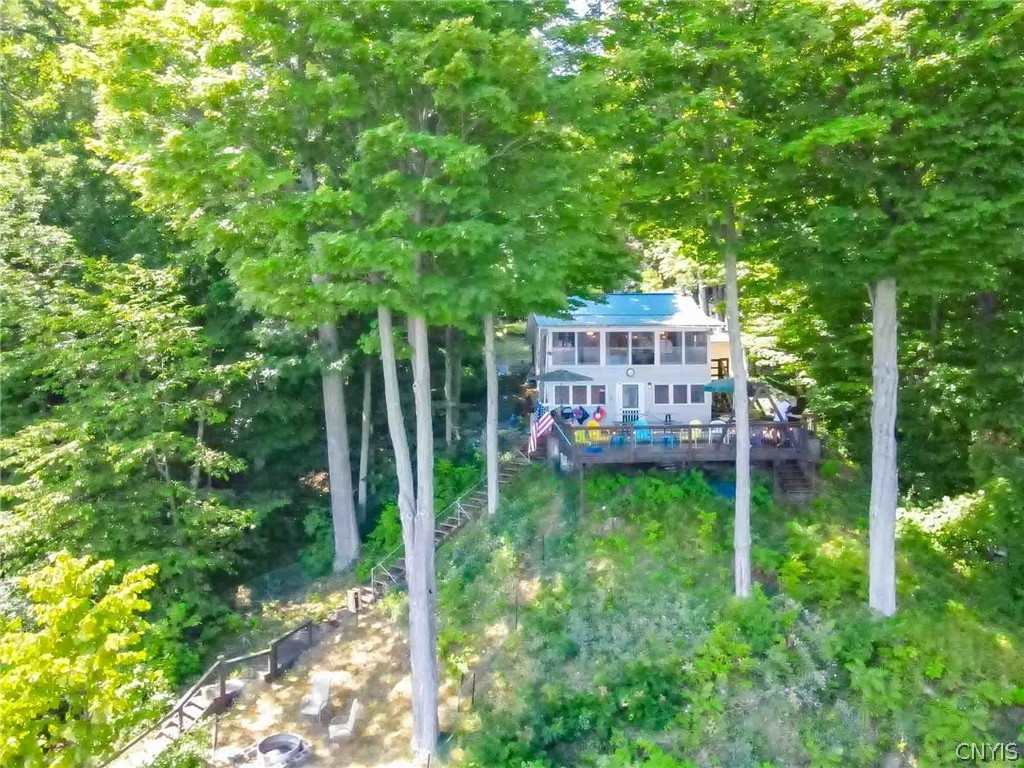 A perfectly serene cottage nestled in nature for y