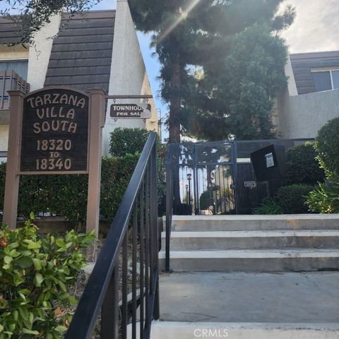 $799,900 | 18326 Collins Street, Unit F | Tarzana