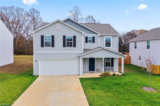 $293,900 | 165 Charleston Mdw Loop | Mocksville