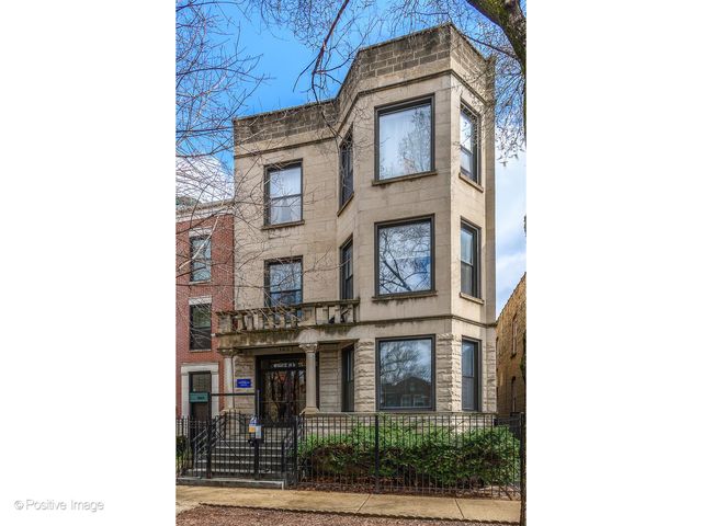 $2,600 | 1657 North Bell Avenue, Unit 3R | Wicker Park