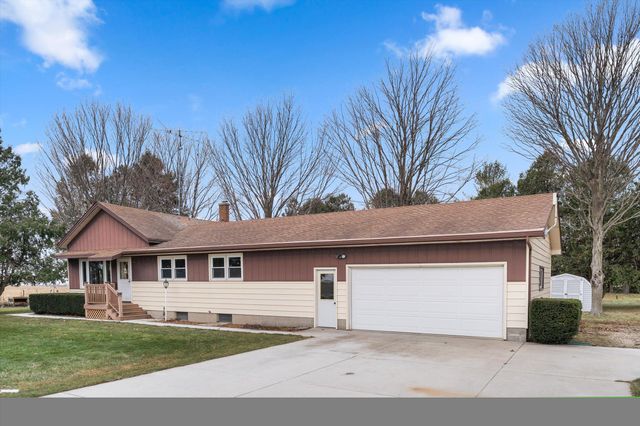 $314,900 | N10711 Center Line Road | Leroy