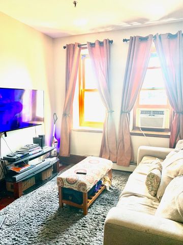 $2,990 | 135 West 122nd Street, Unit 3 | Harlem