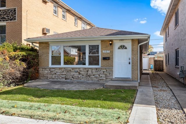 $299,900 | 1507 North 16th Avenue | Melrose Park