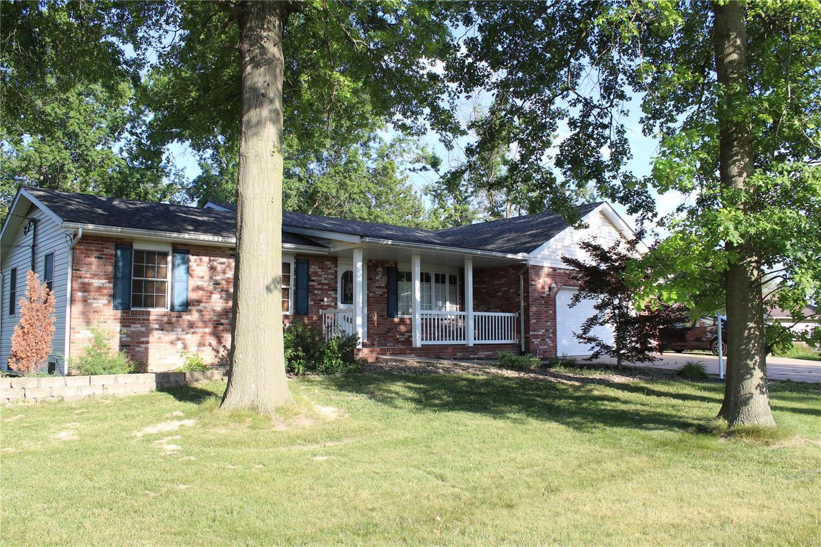 15290 North Humbert Road, Brighton, IL 62012 | Compass