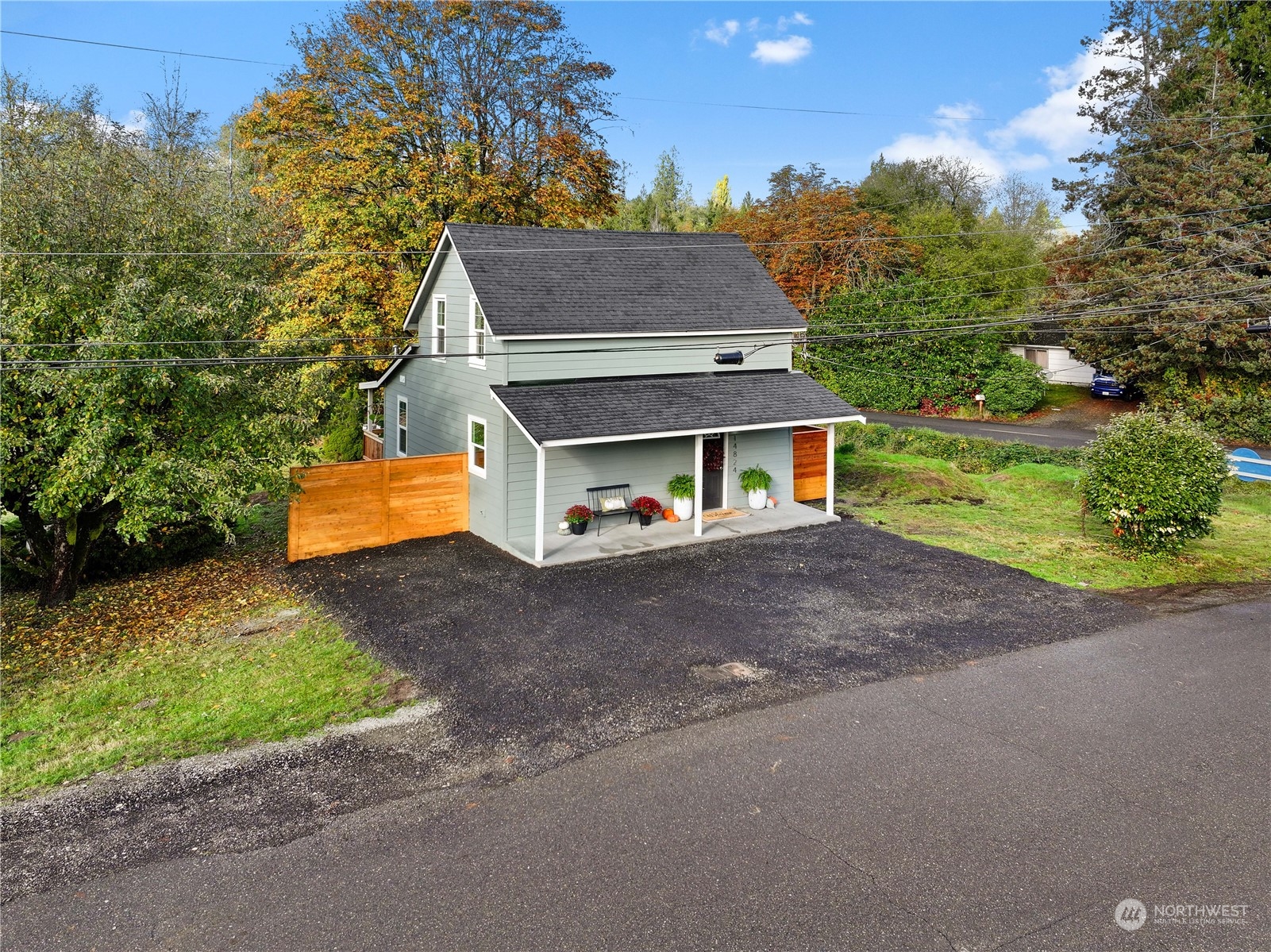 a house view with a outdoor space