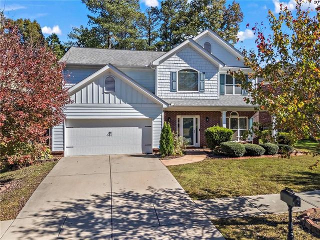 $395,000 | 2067 Peach Shoals Circle | Peachtree Shoals