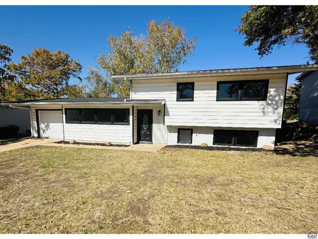 $225,000 | 3618 Southwest 31st Street | Prairie Vista