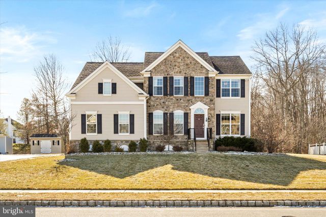 $875,000 | 28 Endeavor Boulevard | East Windsor Township - Mercer County