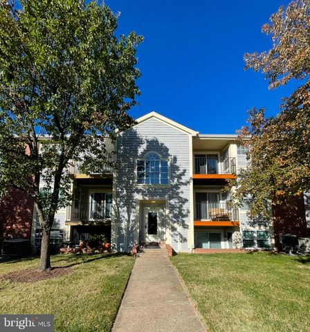 $1,400 | 109 Water Fountain Way, Unit 301 | Cromwell Fountain