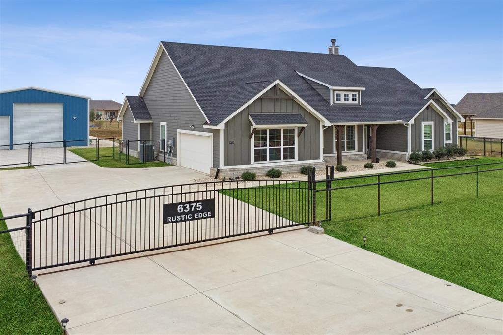 a view of house and outdoor space