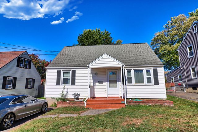 $297,000 | 166 Wynola Avenue | New Britain