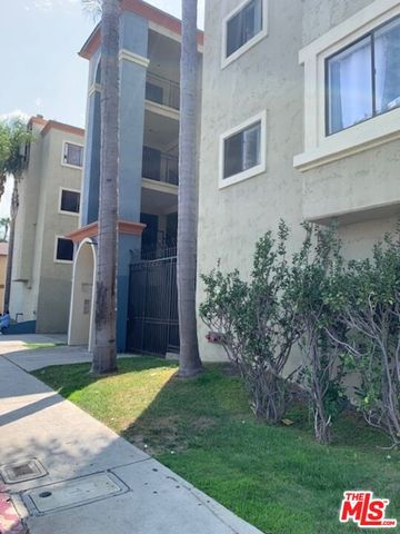 $2,050 | 1340 East South Street, Unit 304 | North Long Beach