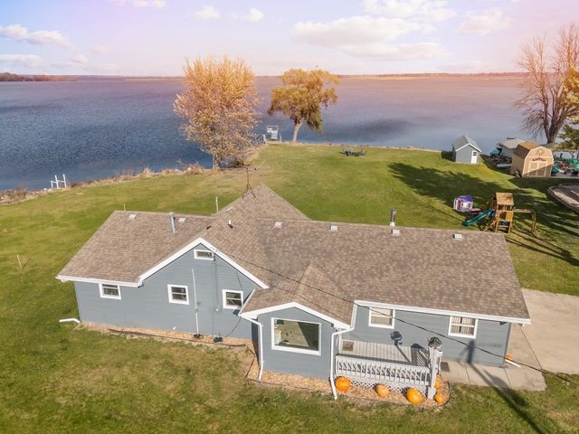 $549,900 | 7174 La Belle Shore Road | Winneconne Town