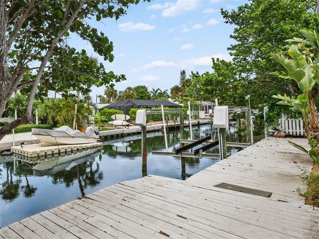 $1,100,000 | 4725 Gleason Avenue | Siesta Key