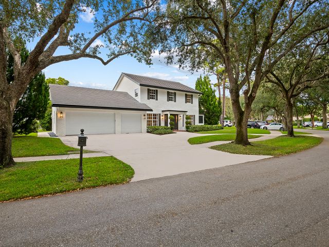 $1,695,000 | 3501 Pine Haven Circle | Northwest Boca Raton