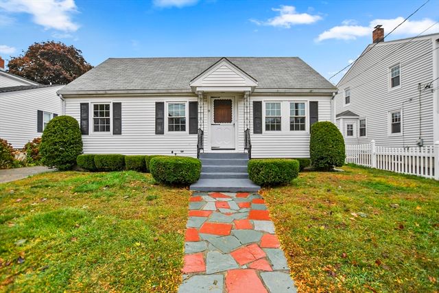 $595,000 | 19 Colonial Road | Peabody Town Center