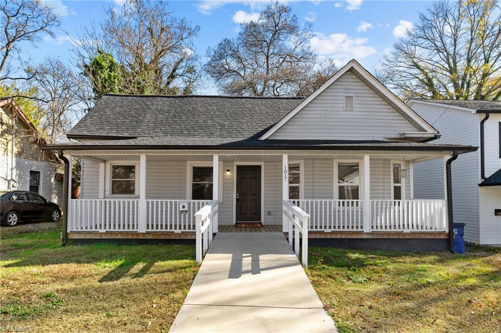 Front view of the home.