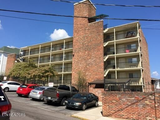 $299,000 | 510 14th Street, Unit 304 | Fort Sanders