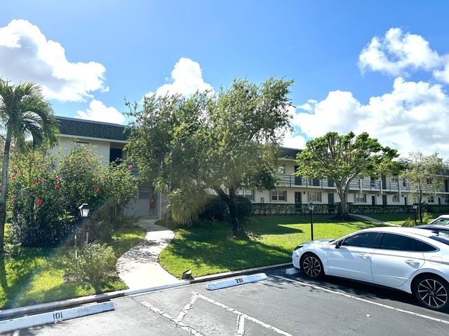 $1,750 | 1900 South Kanner Highway, Unit 1205 | Poppleton West