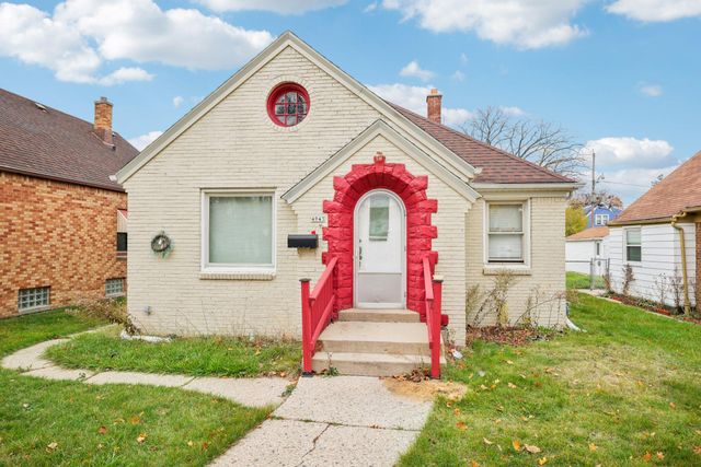 $165,000 | 4943 North 24th Place | Lincoln Park