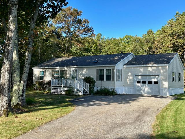 $239,900 | 4 Candlewood Drive | Lyman ME