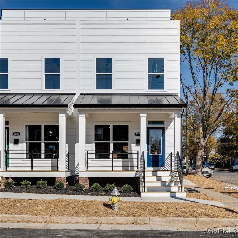 View of front of home featuring a porch