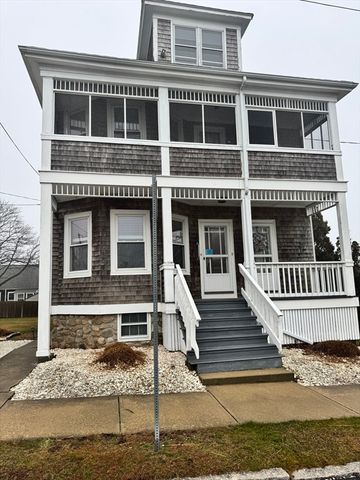 $2,000 | 15 Clara Street, Unit 1 | South New Bedford