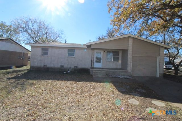 $950 | 2704 Live Oak Drive | Mountain Top