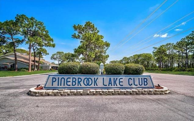 $269,000 | 404 Pinebrook Crescent, Unit 4 | Venice