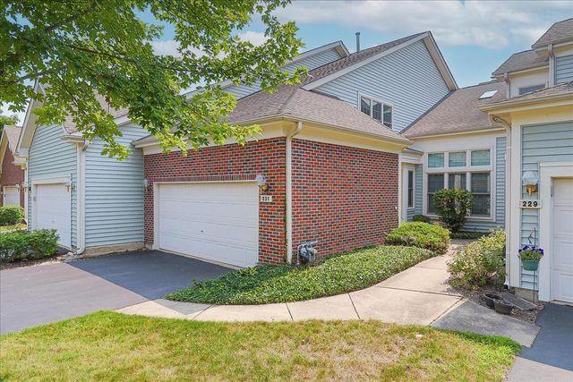 $430,000 | 231 Parktrail Court | Schaumburg