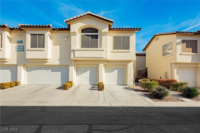 $325,000 | 4810 Grey Wolf Lane, Unit 104 | Painted Desert