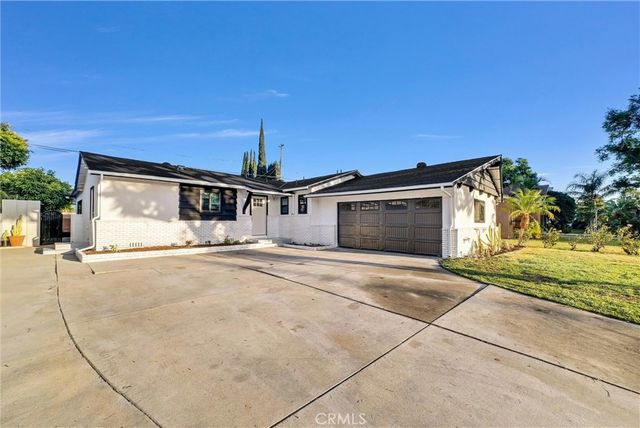 $925,000 | 1030 South Dove Place | East Anaheim