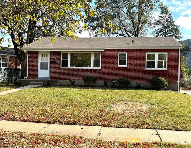 $299,900 | 8604 Red Bud Avenue | Richmond Heights