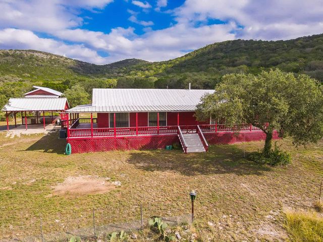 $435,000 | 504 Fm 2748 Rio Frio Tx 78879