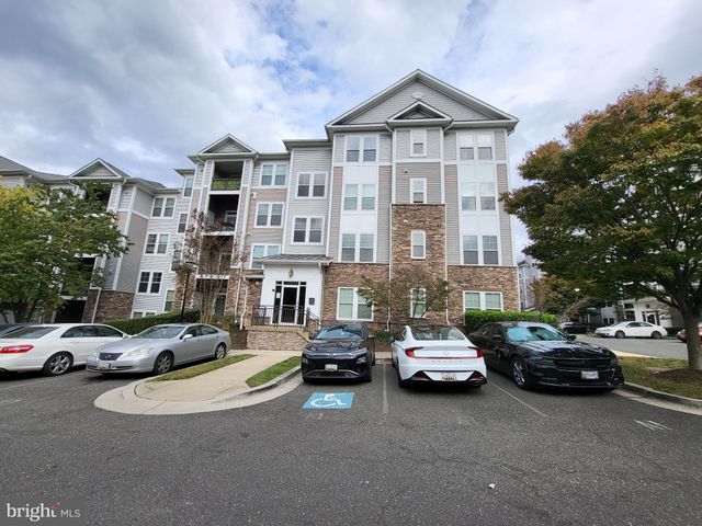 $288,000 | 1311 Karen Boulevard, Unit 208 | Walker Mill