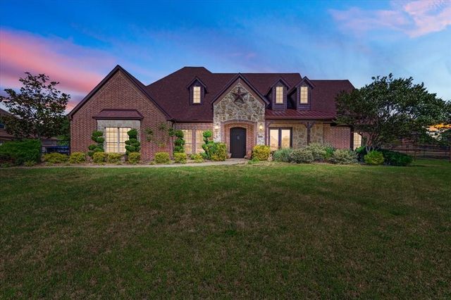 $799,770 | 204 Lost Spur Lane