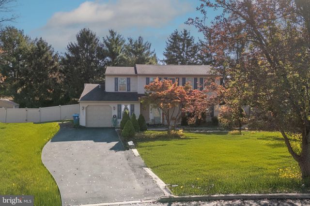 $635,000 | 2001 Sunrise Way | Warwick Township - Bucks County