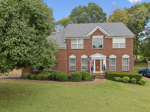 $559,900 | 205 Spy Glass Way | Hendersonville